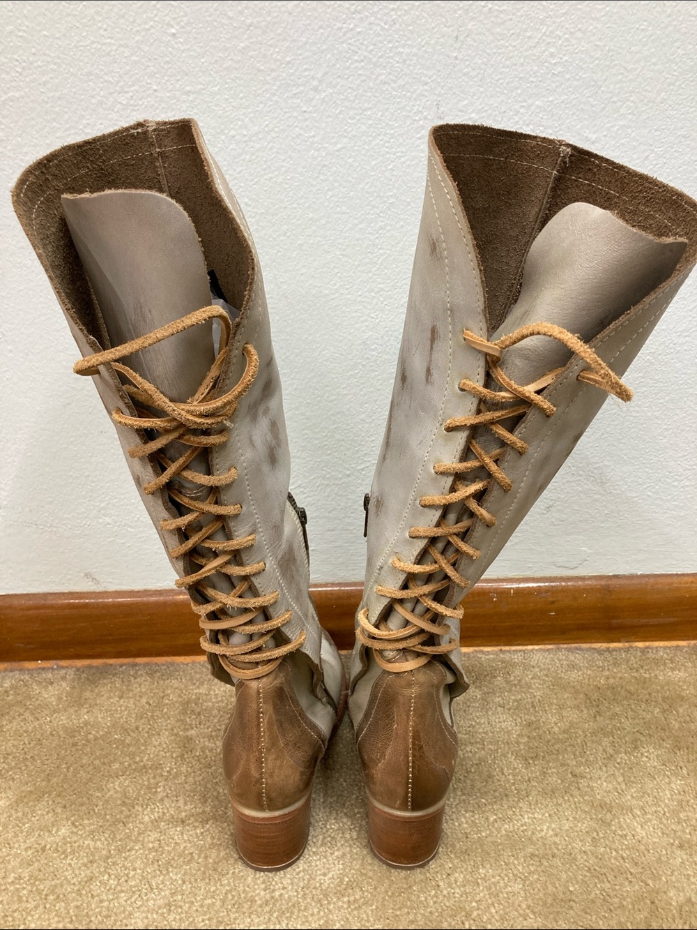 Freebird by Steven Cosmo Boots Distressed White Size 8 - Picture 4 of 9